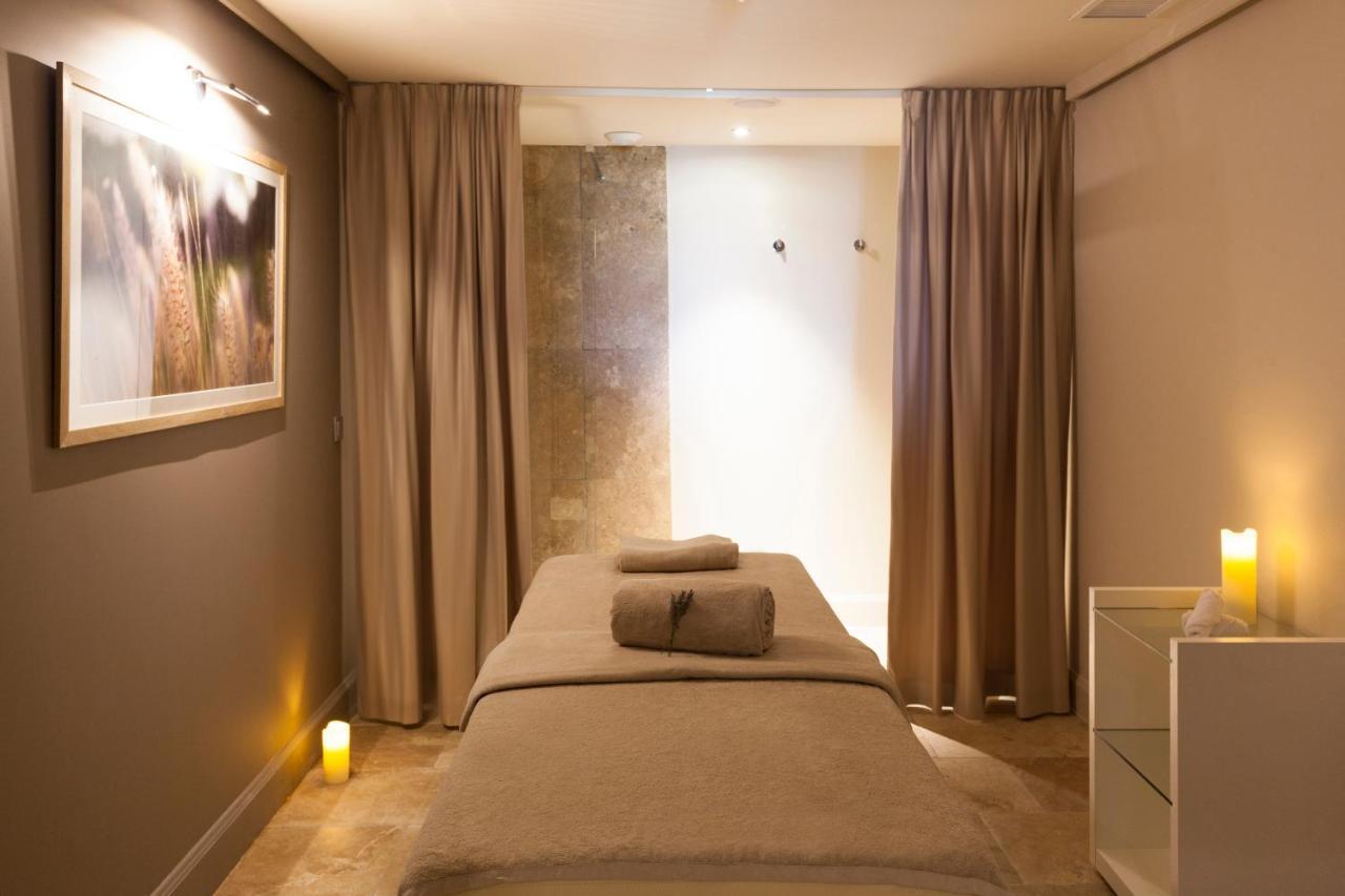 Mas Des Herbes Blanches Hotel & Spa - Relais & Chateaux Joucas Bagian luar foto