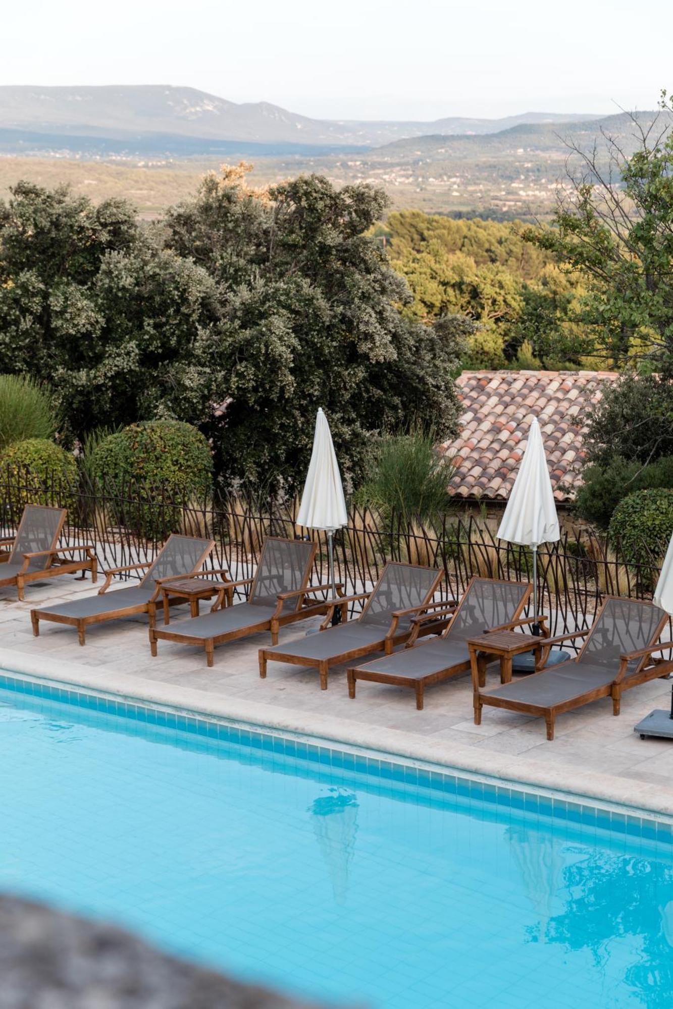 Mas Des Herbes Blanches Hotel & Spa - Relais & Chateaux Joucas Bagian luar foto