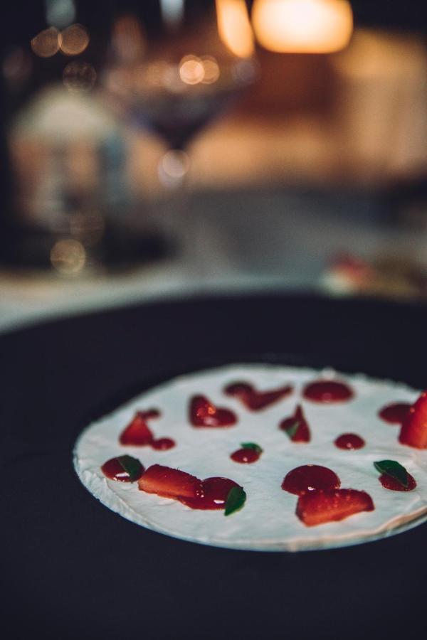 Mas Des Herbes Blanches Hotel & Spa - Relais & Chateaux Joucas Bagian luar foto